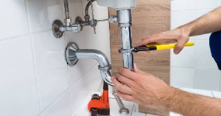 Сантехнические работы Краснокамск цена 466 руб. Услуги сантехника